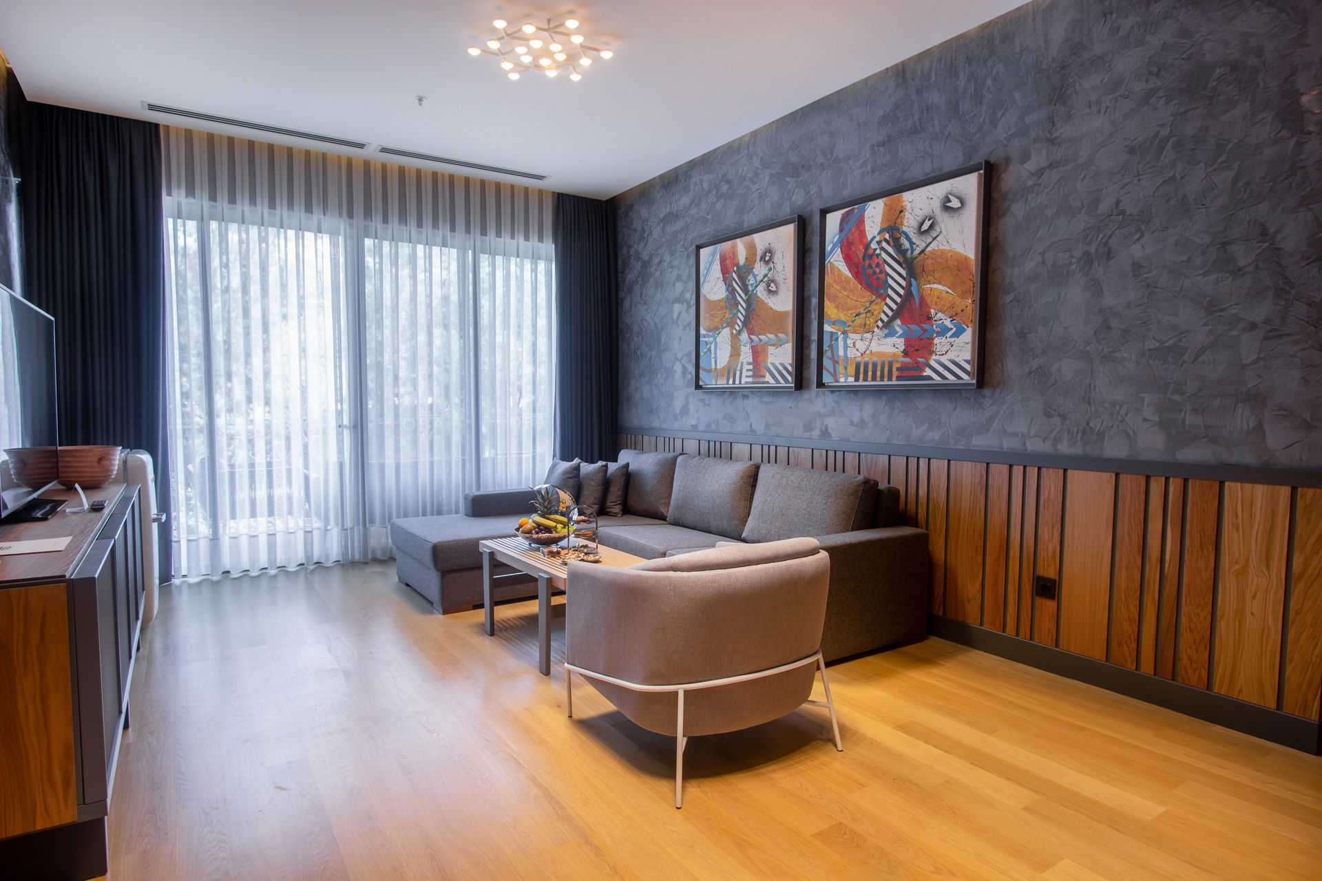 Comfort Süit, Büyük Yataklı, Orman ve Biyolojik Gölet Manzaralı